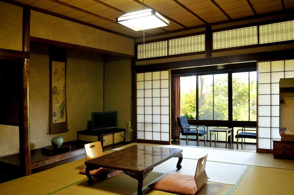 Hitoyoshi Ryokan Zimmer foto